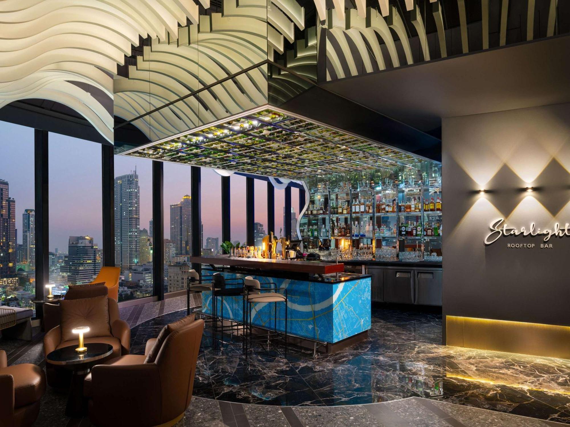 Mercure Surawong Khách sạn