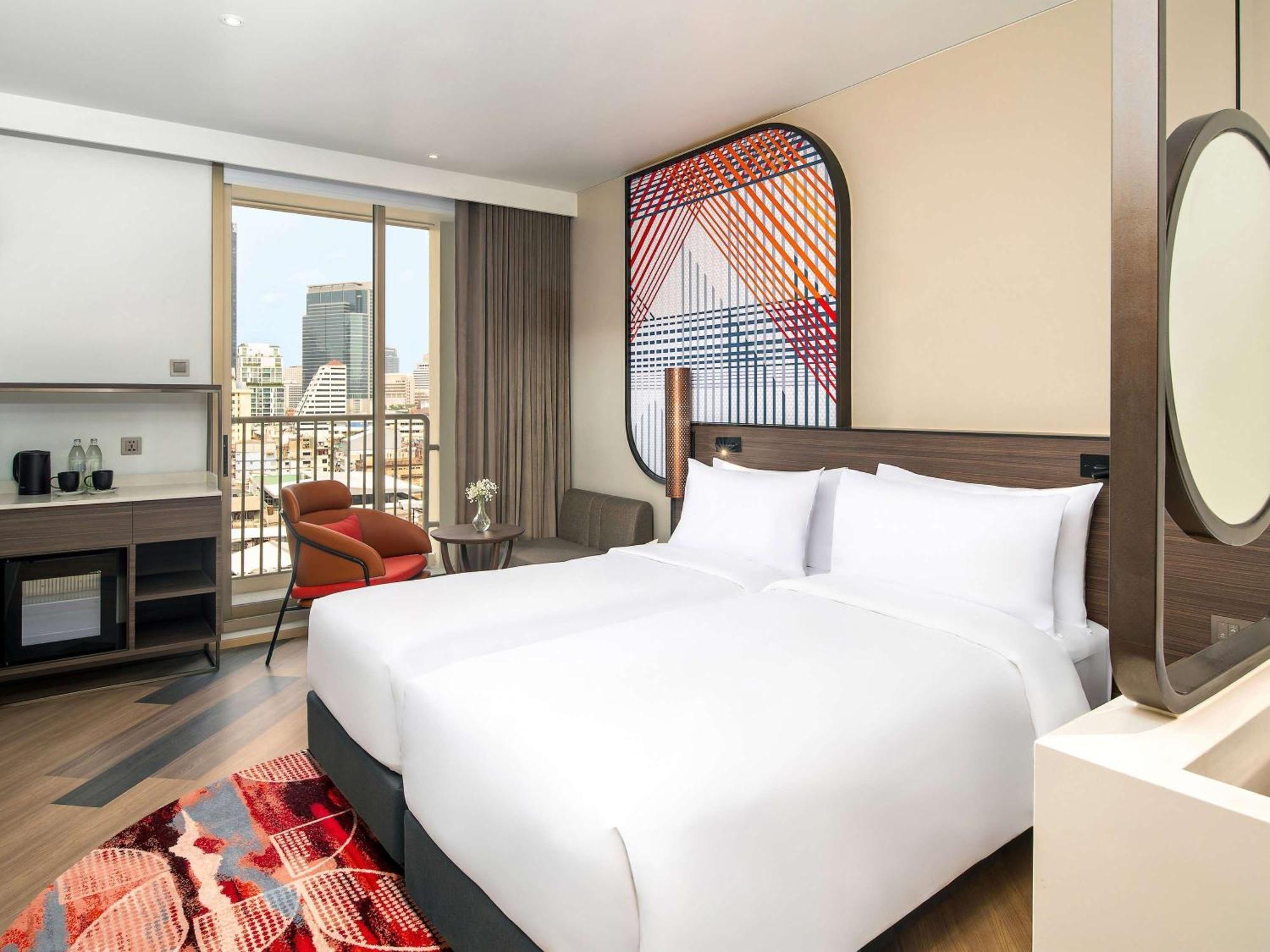 Mercure Surawong Khách sạn