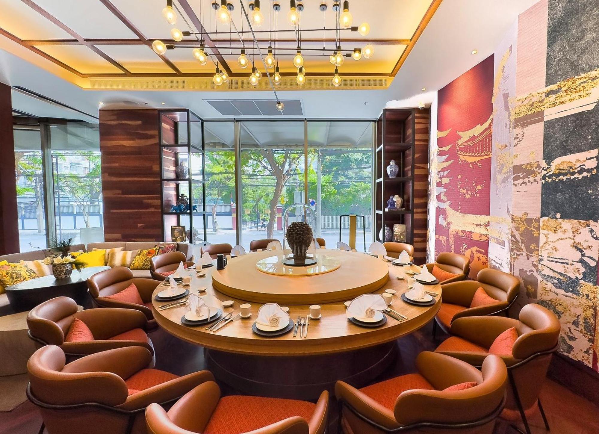 Khách sạn Mercure Surawong